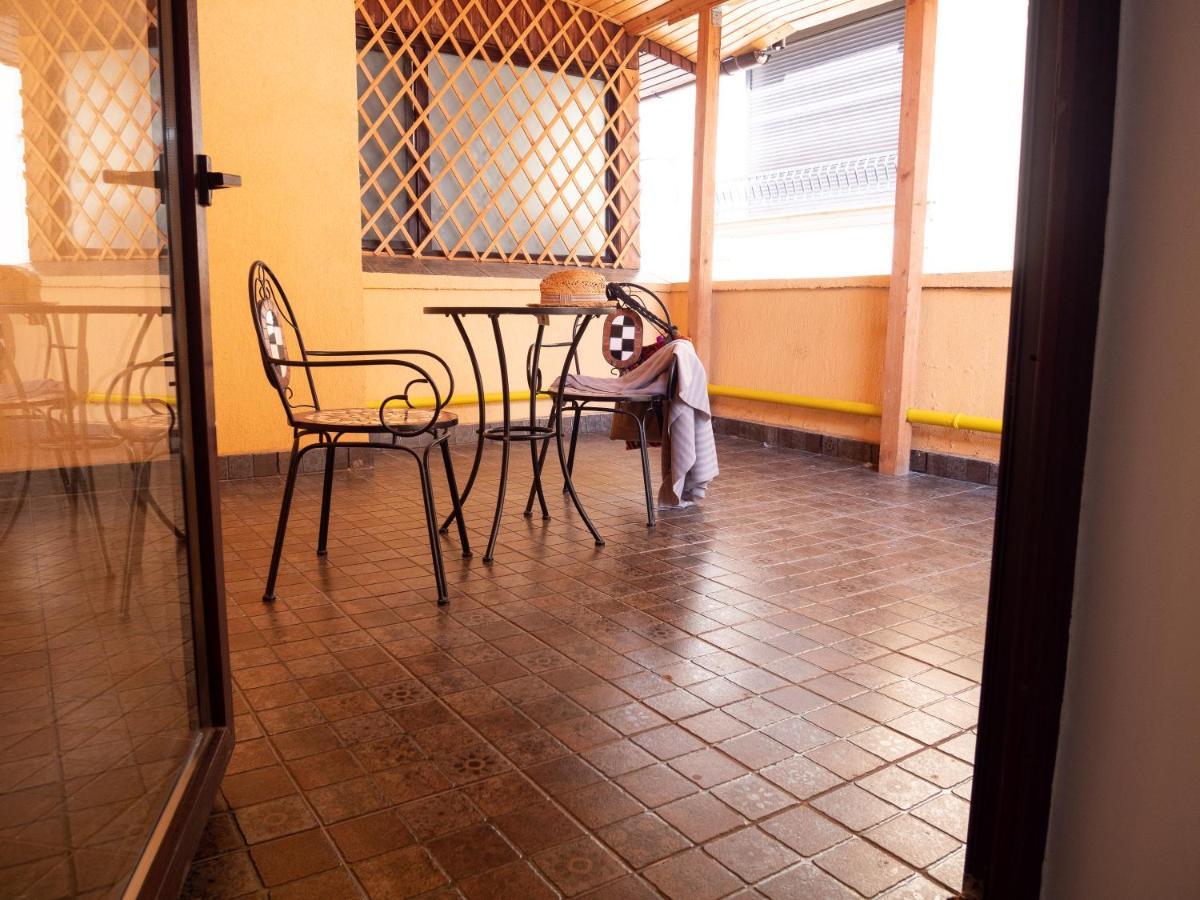 One Love Terrace Apartment บูคาเรสต์ ภายนอก รูปภาพ